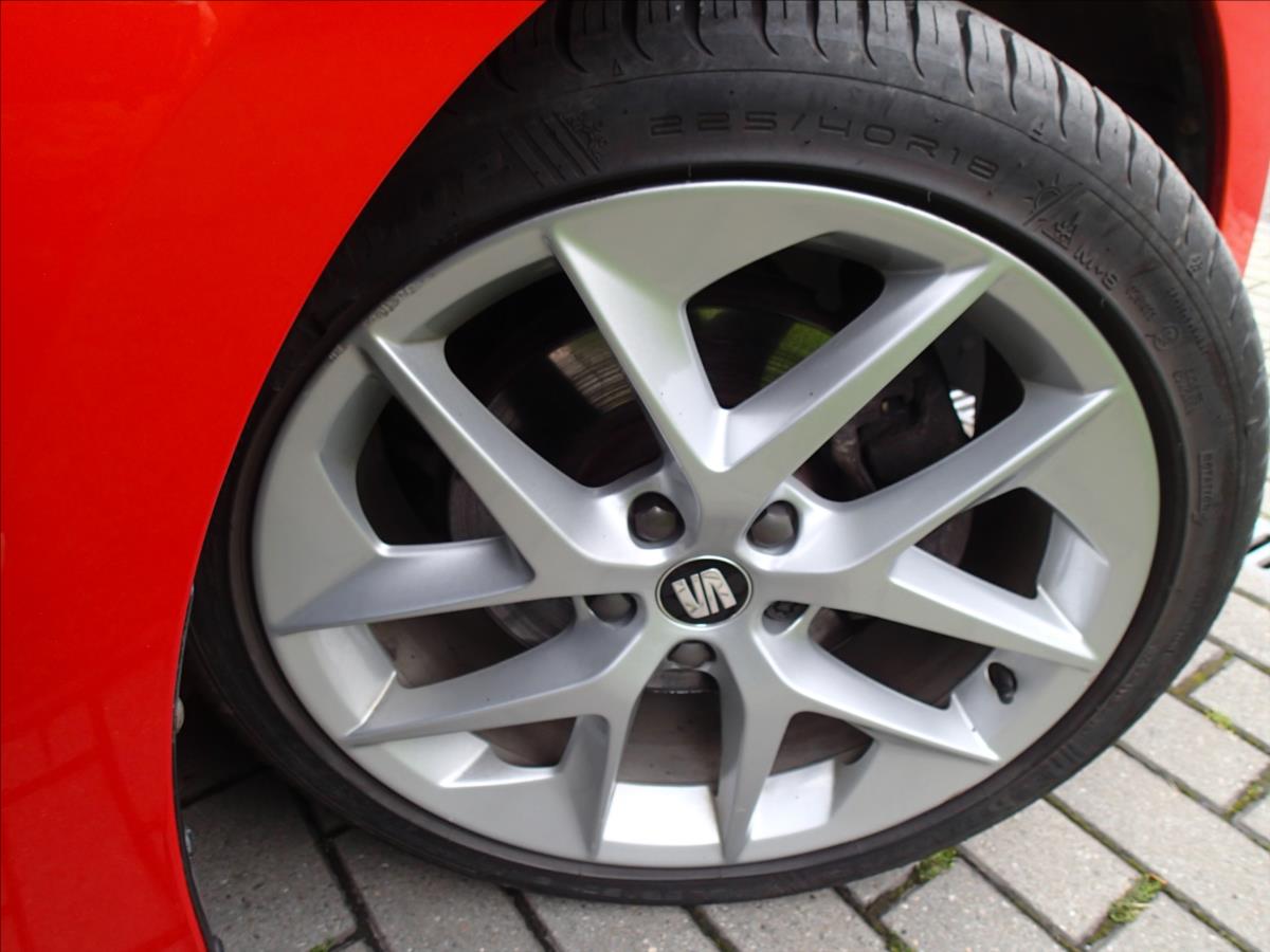seat-leon-2-0-tdi-fr-dsg-cr - 4