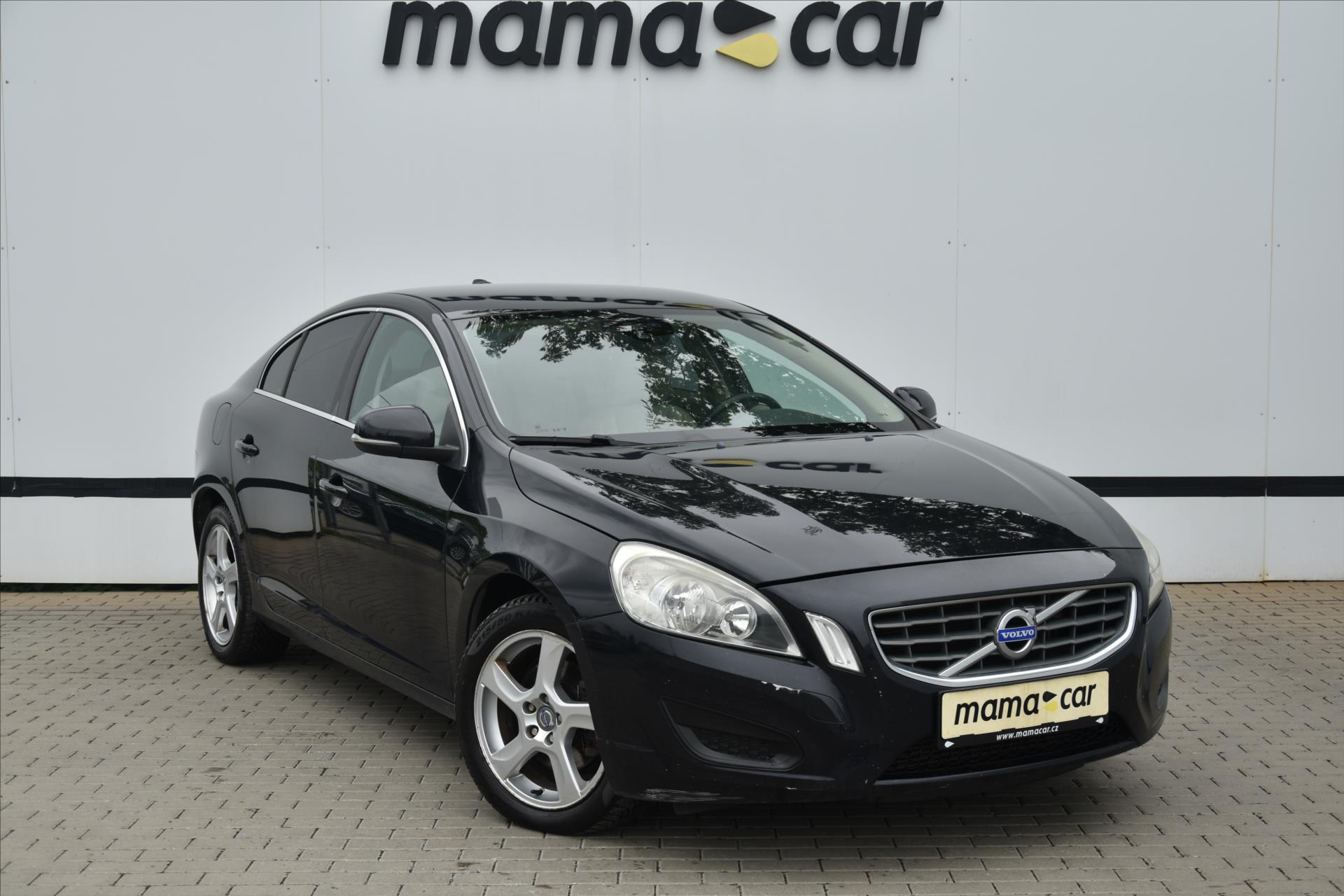 Volvo S60 2.0D 120kW MOMENTUM ČR
