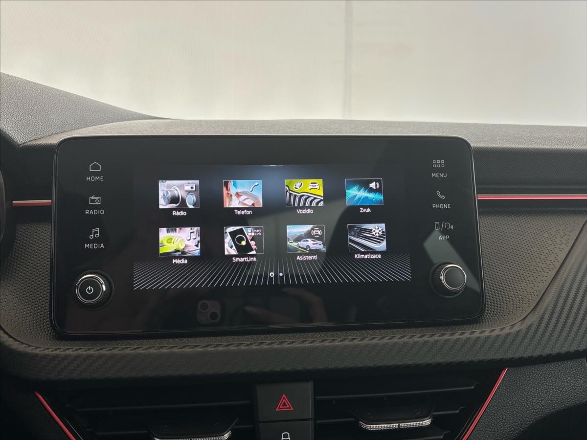 skoda-kamiq-1-5-tsi-monte-carlo-7dsg - 7