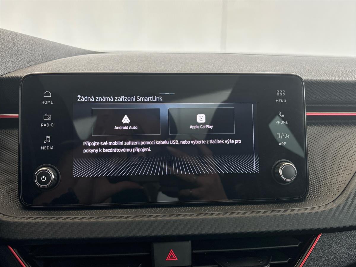 skoda-kamiq-1-5-tsi-monte-carlo-7dsg - 8
