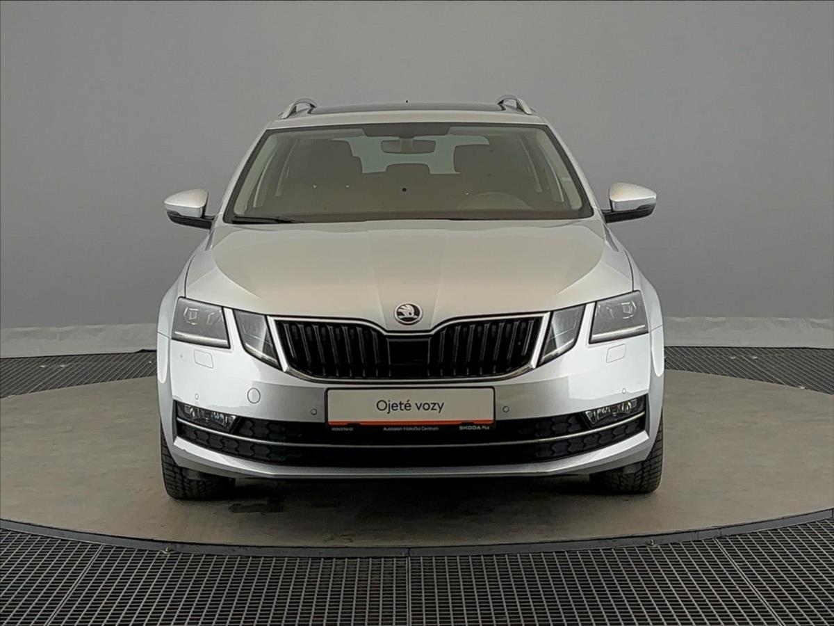 skoda-octavia-2-0-tdi-style-plus-7dsg - 3