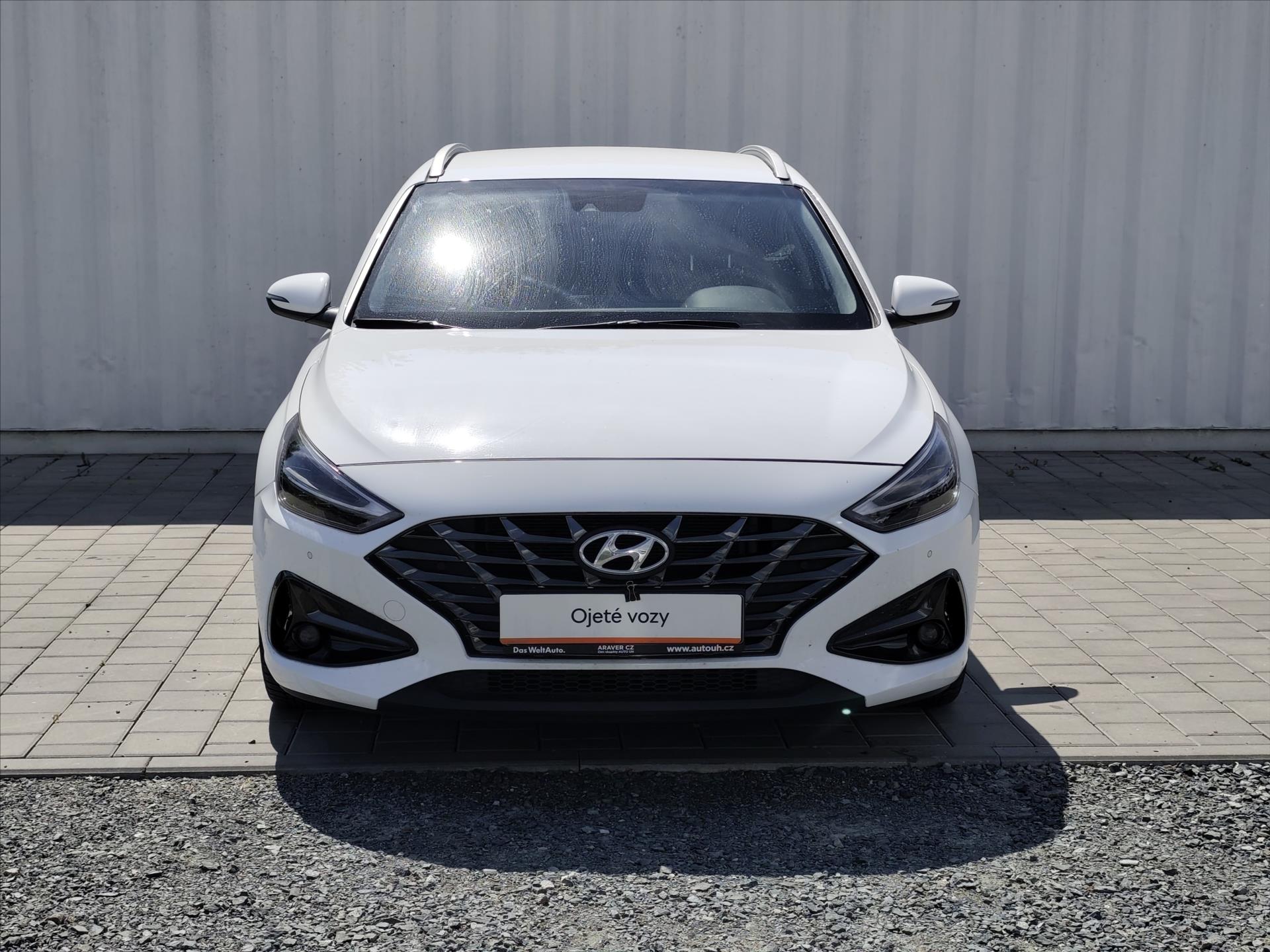 hyundai-i30-1-5-t-gdi-mhev - 1