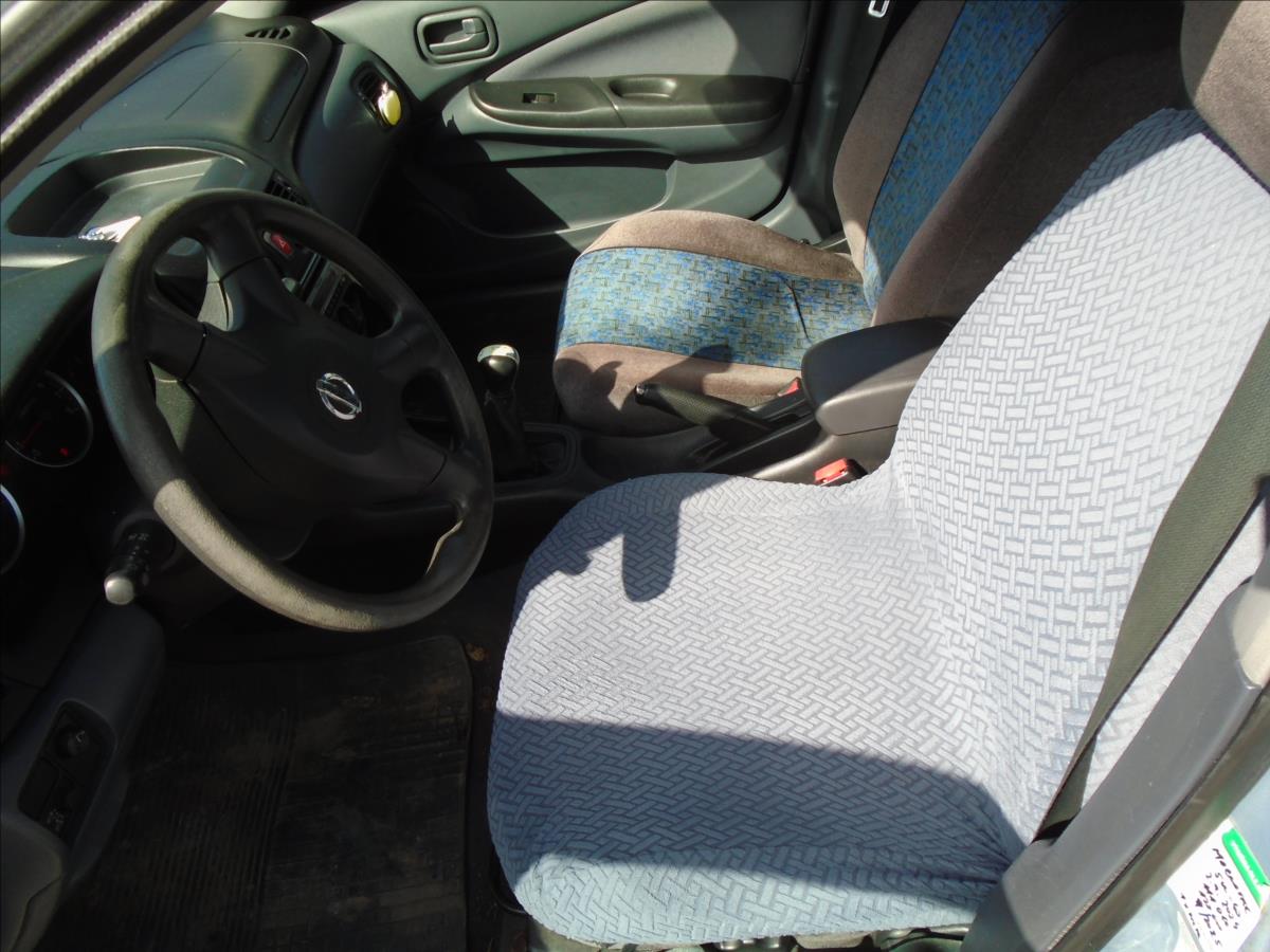 nissan-almera-1-5 - 9