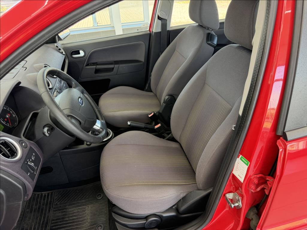 ford-fusion-1-4-i-kllimatizace-nove-stk - 9