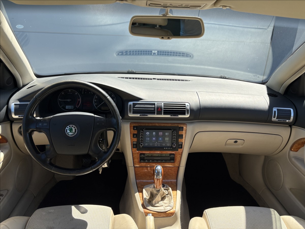skoda-superb-1-9-tdi-85-kw-elegance-cz - 3