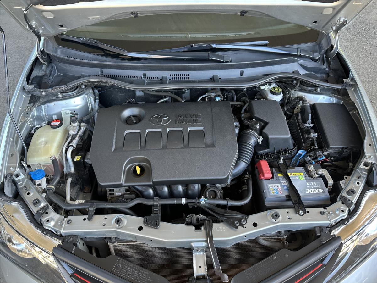 toyota-auris-1-6-exclusive-tazne - 9