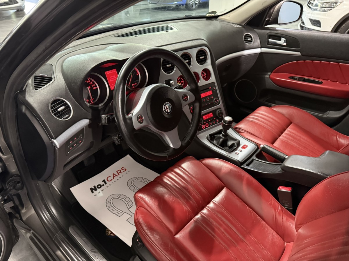alfa-romeo-159-2-4-jtdm-v5-147-kw-bose-top - 7