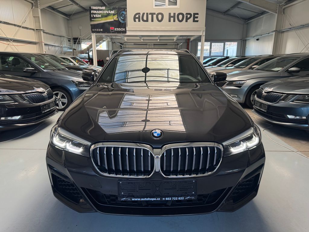 bmw-rada-5-540i-xdrive-m-paket - 1