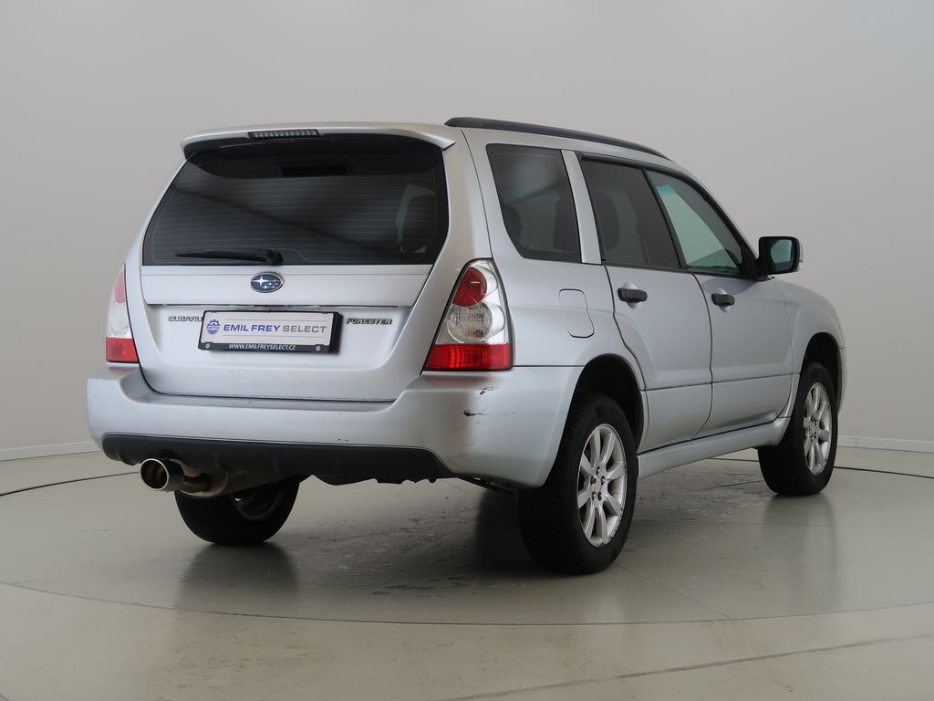 subaru-forester-2-0boxer-116kw-cz-at-4x4 - 4