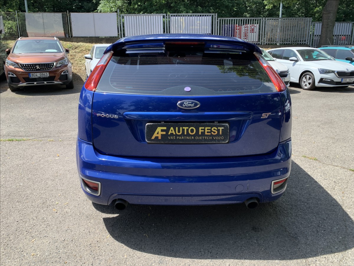 ford-focus-2-5-st-225-166-kw - 5