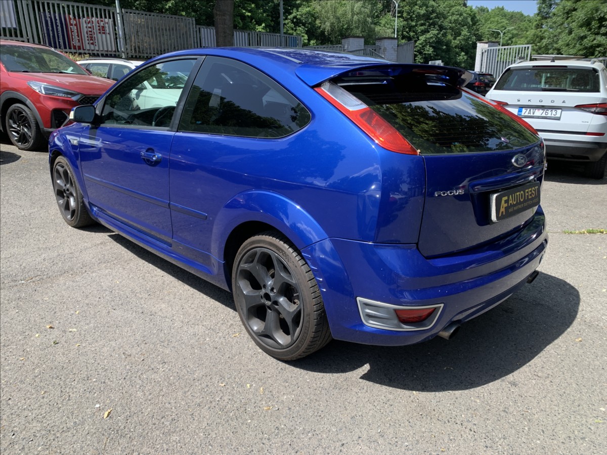ford-focus-2-5-st-225-166-kw - 6