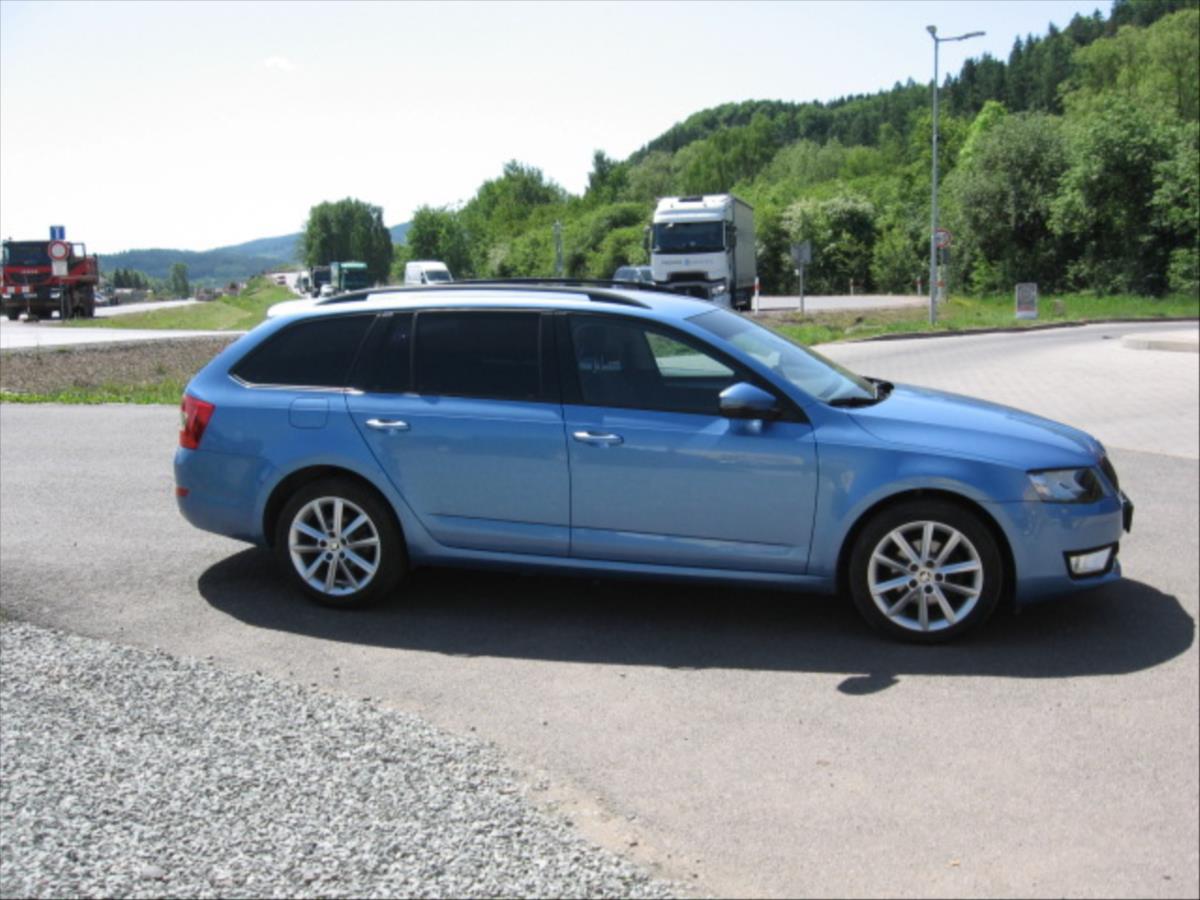 skoda-octavia-1-4-cng-active-g-tec-combi - 3