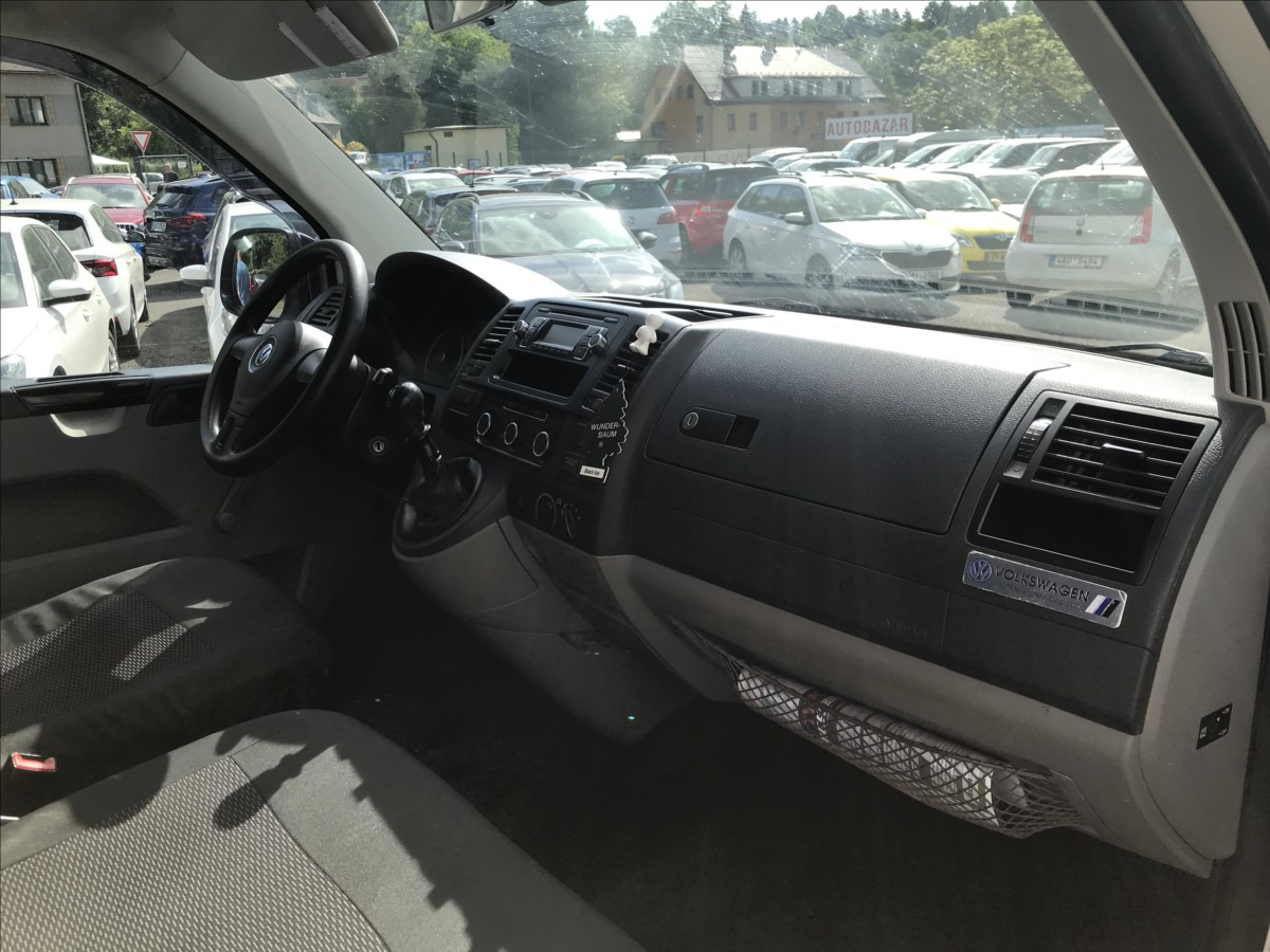 volkswagen-transporter-2-0-tdi-75kw-9mist - 9