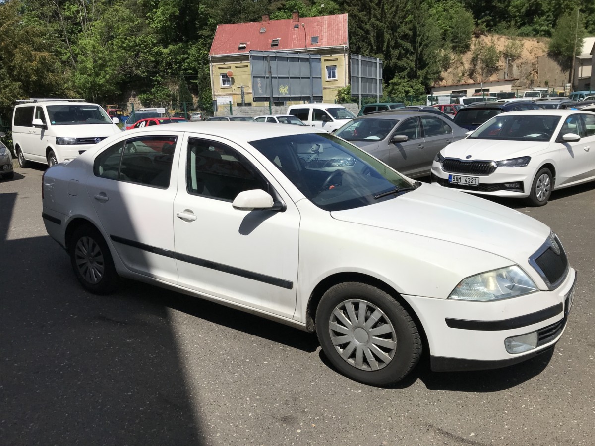 skoda-octavia-1-6-mpi-75kw - 3