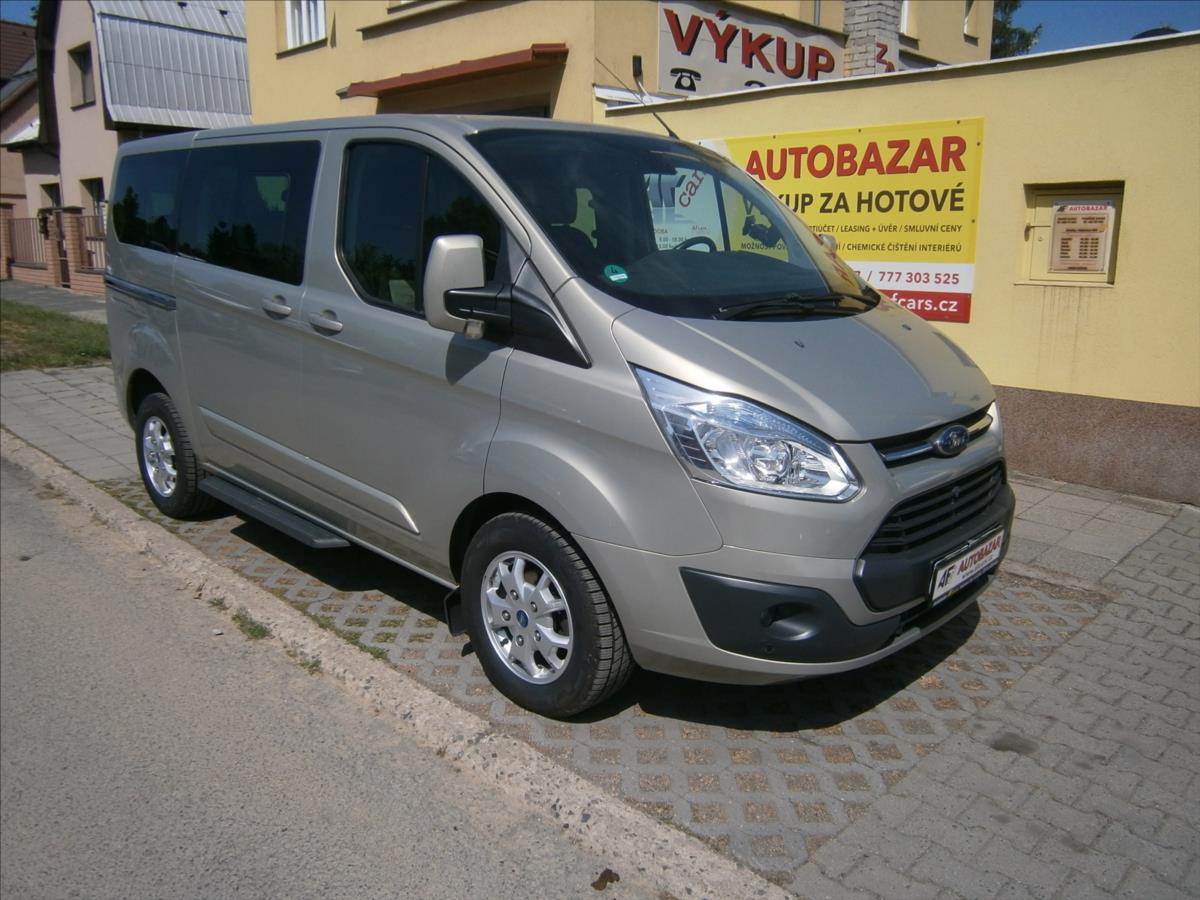 Ford Tourneo Custom 2,2 TDCI TITANIUM 8 MÍST