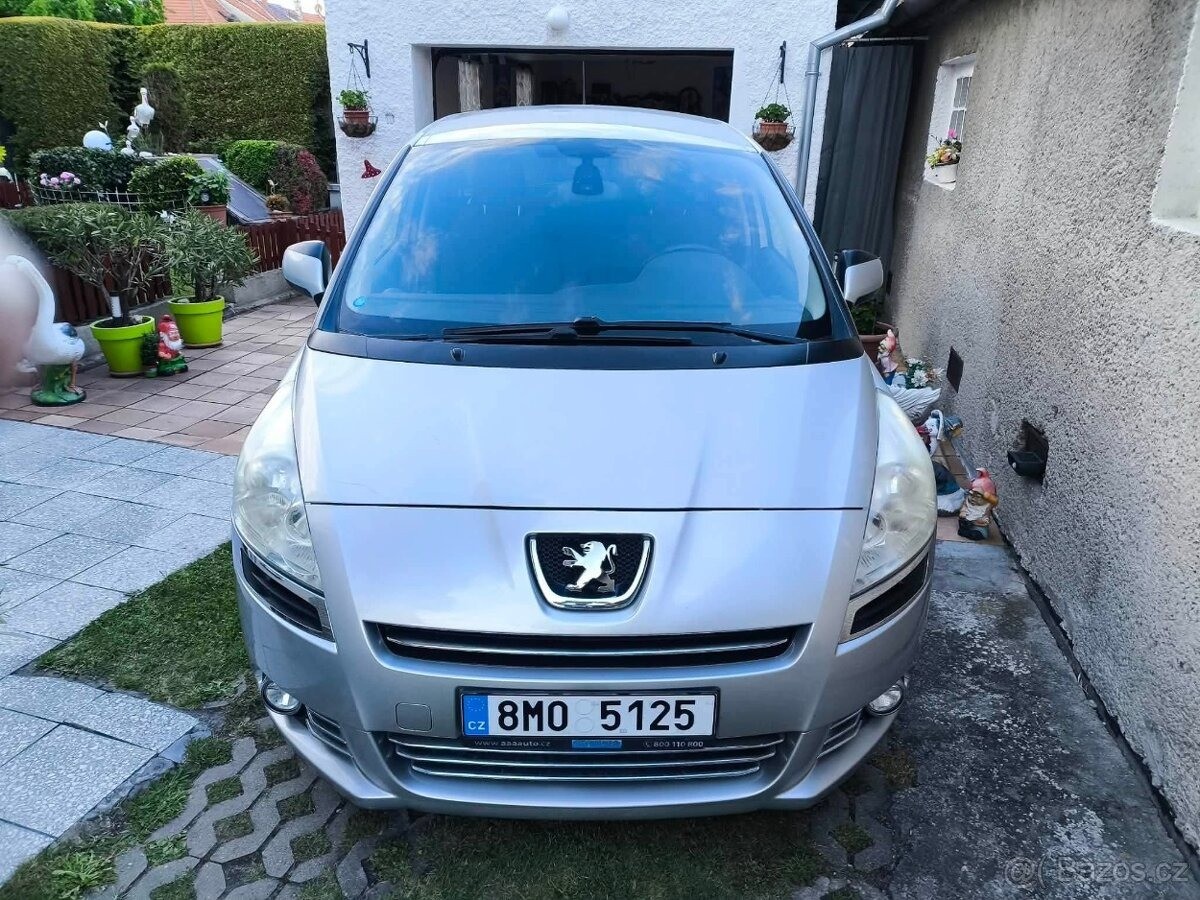 Peugeot 5008 1,6   r. výr 2010,nafta - Hdi,