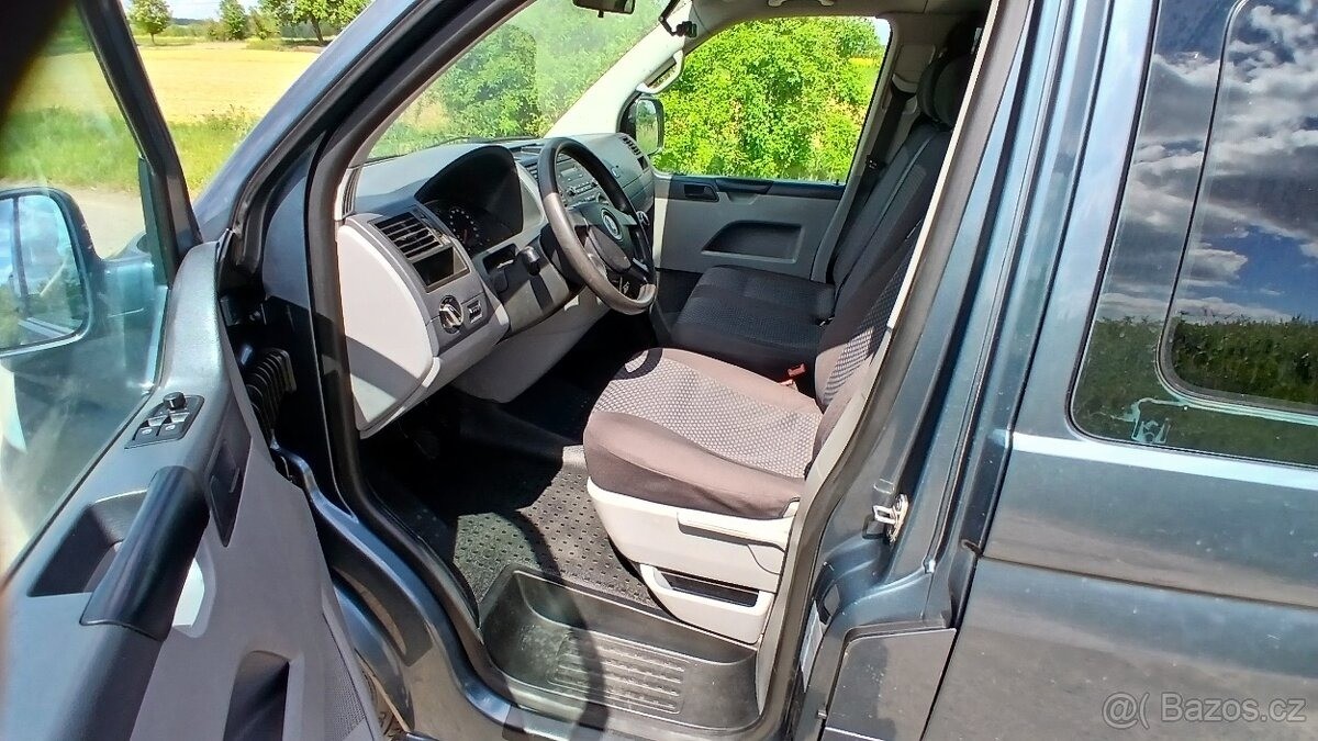 volkswagen-transporter-caravelle-96-kw-rv-2009-9mi - 4