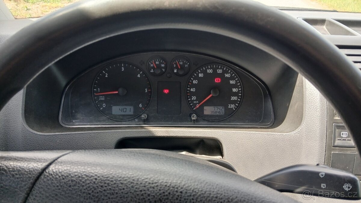 volkswagen-transporter-caravelle-96-kw-rv-2009-9mi - 9