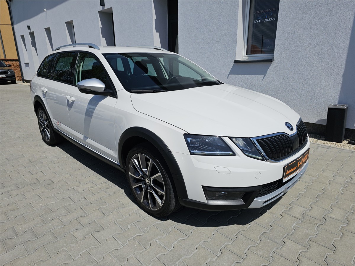 skoda-octavia-iii-2-0tdi-scout-dsg-4x4 - 3