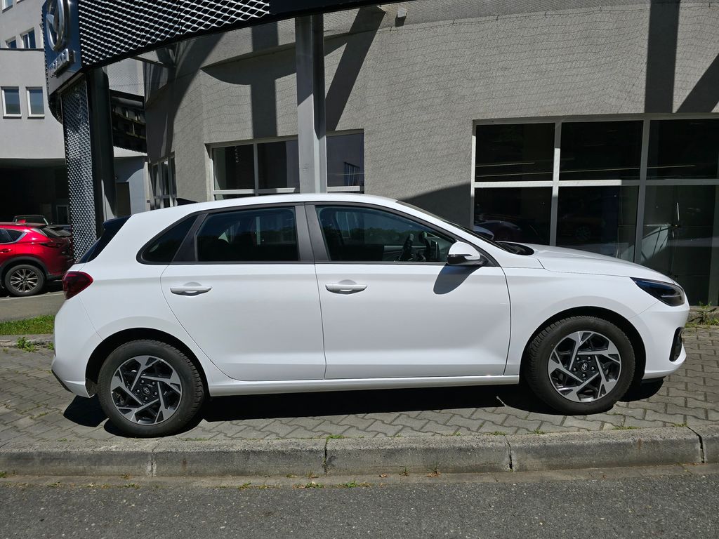 hyundai-i30-1-0-t-gdi-comfort-serv-kn-cz - 5