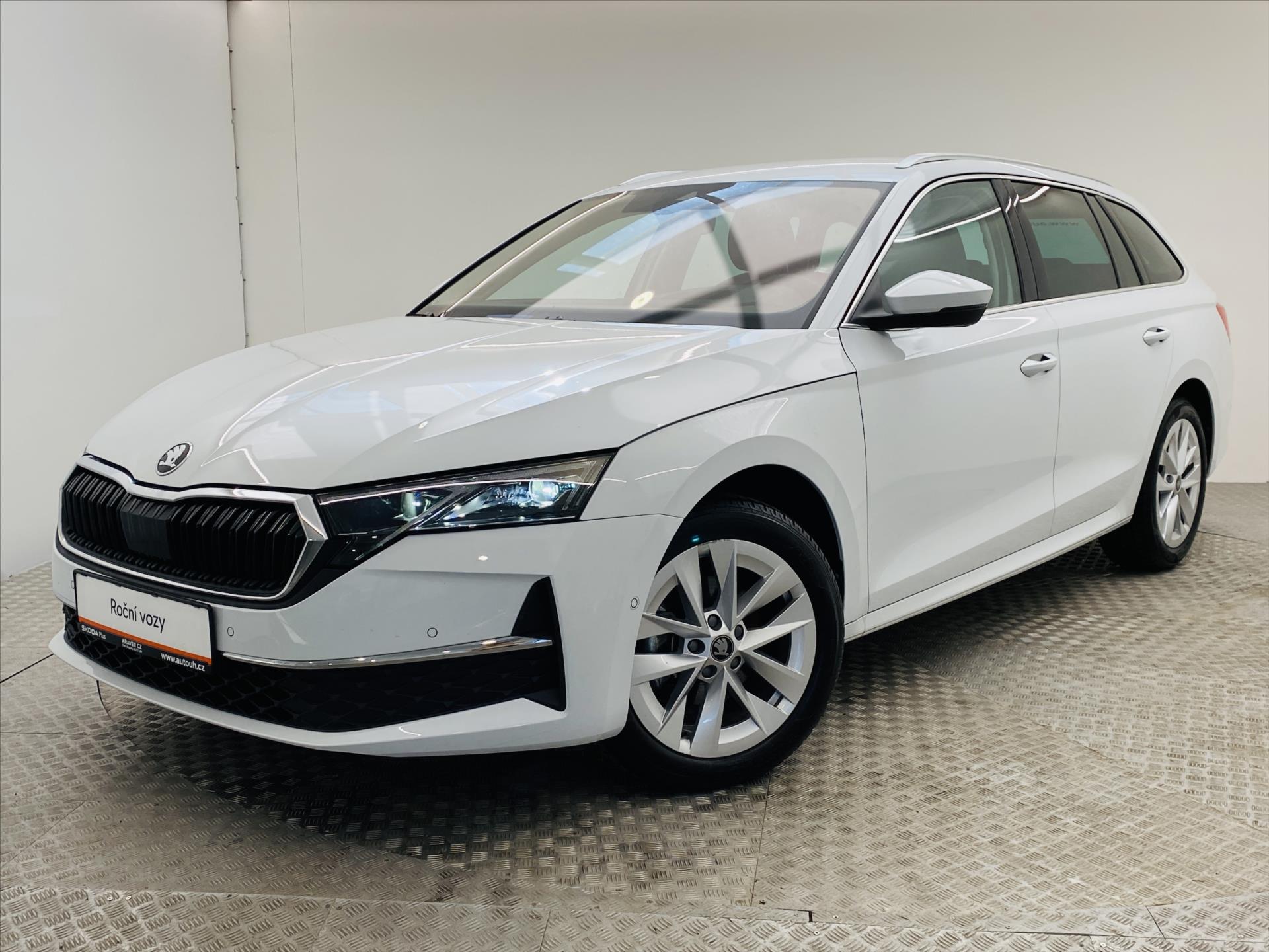 Škoda Octavia 1,5 TSI m-HEV 110kW DSG Top Selection