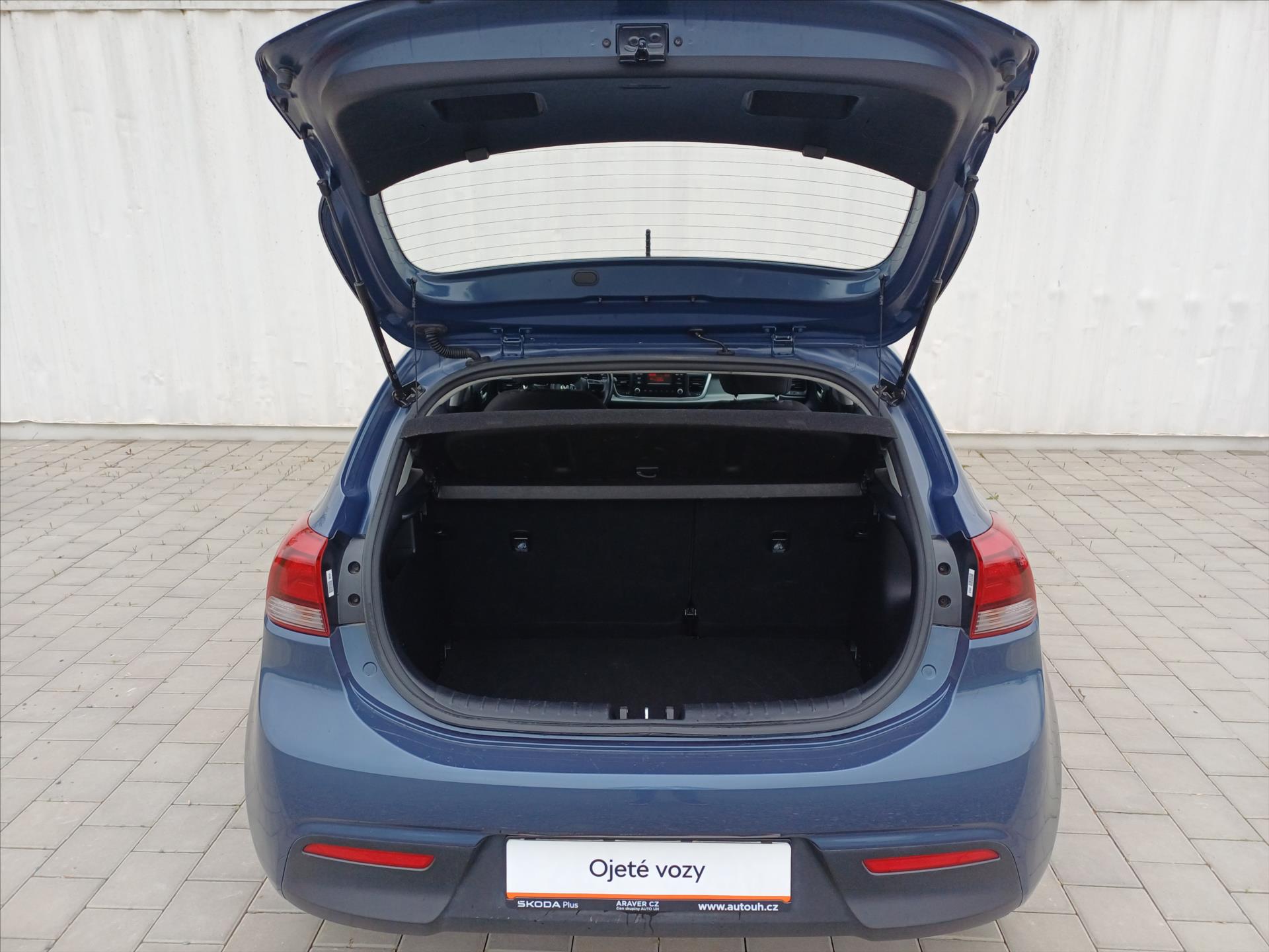 kia-rio-1-3-1-25i-62kw-klima - 8