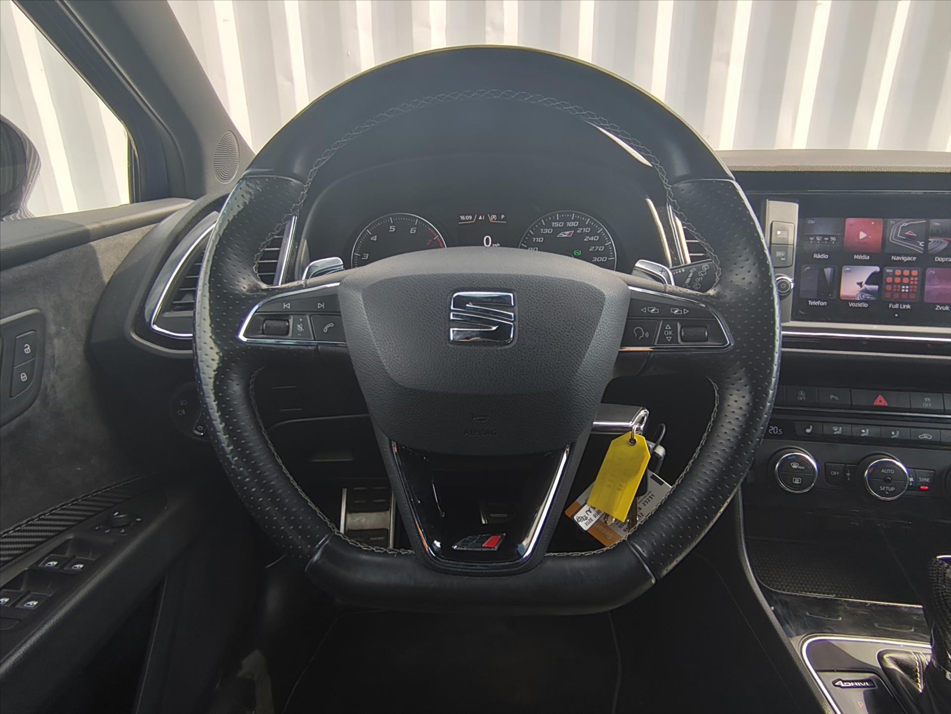 seat-leon-2-0-st-cupra-4drive-300k-dsg - 4