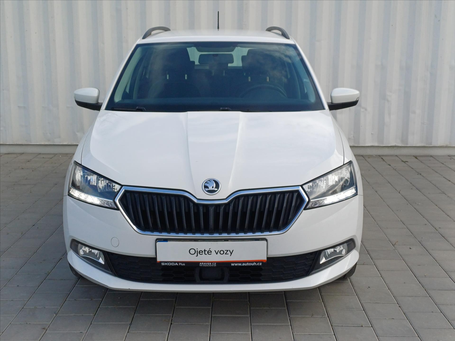 skoda-fabia-1-0-tsi-81kw-ambiente-drive - 1