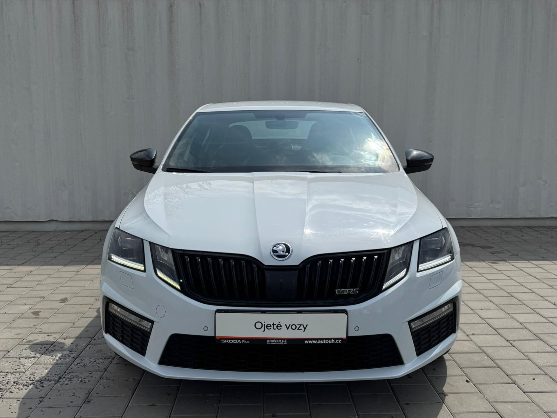 skoda-octavia-2-0-rs-135kw - 1