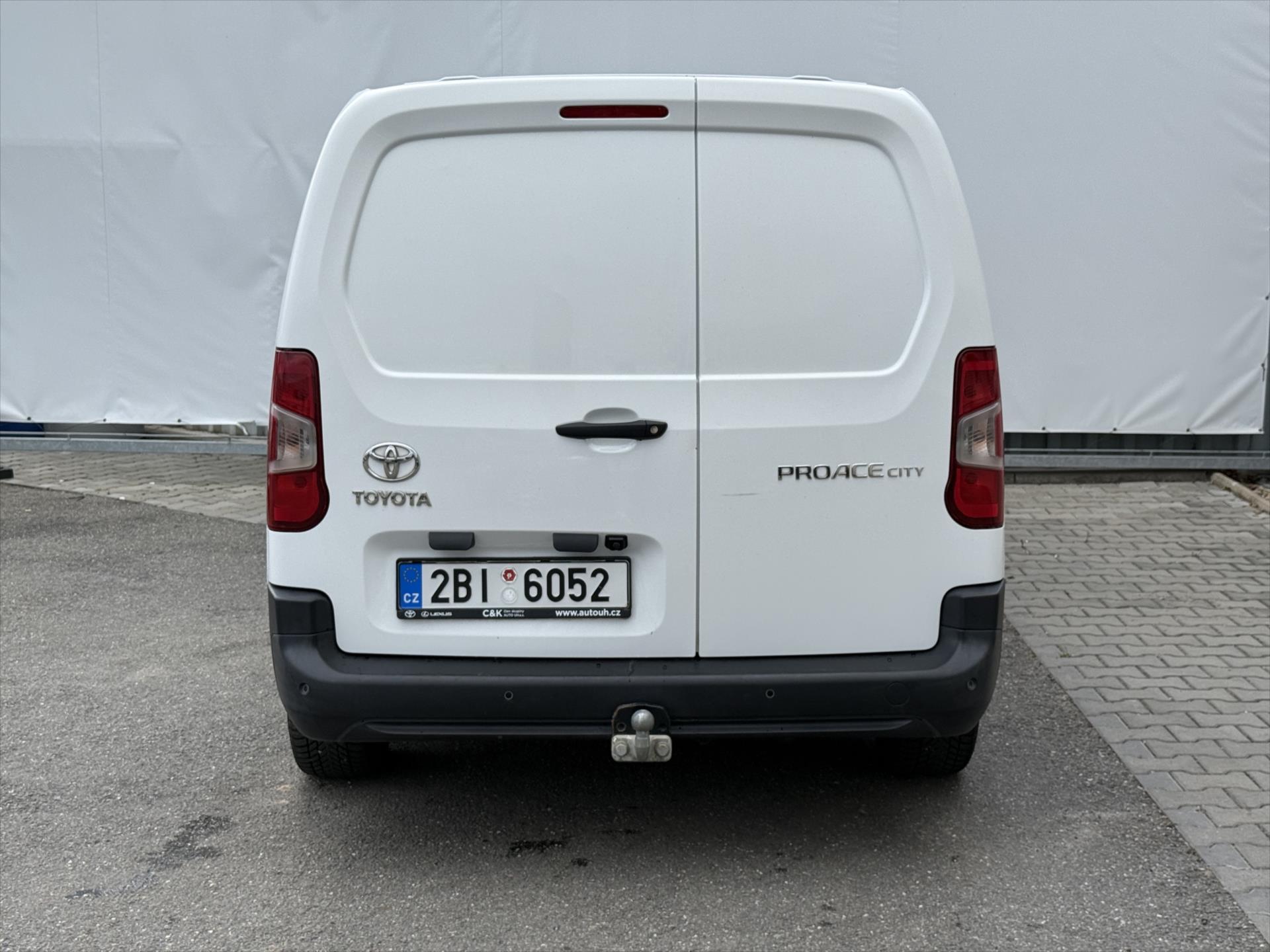 toyota-proace-city-1-5-comfort - 4