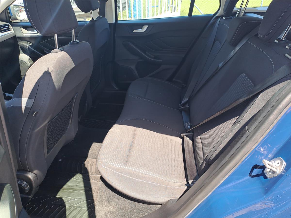 ford-focus-1-0-ecoboost-automat - 5