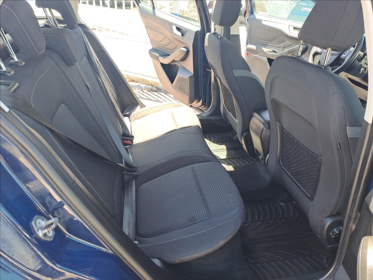 ford-focus-1-0-ecoboost-automat - 6