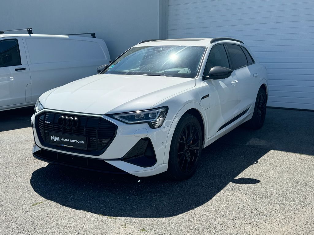 Audi e-tron 55 300kW S-Line Black Edition Tažné