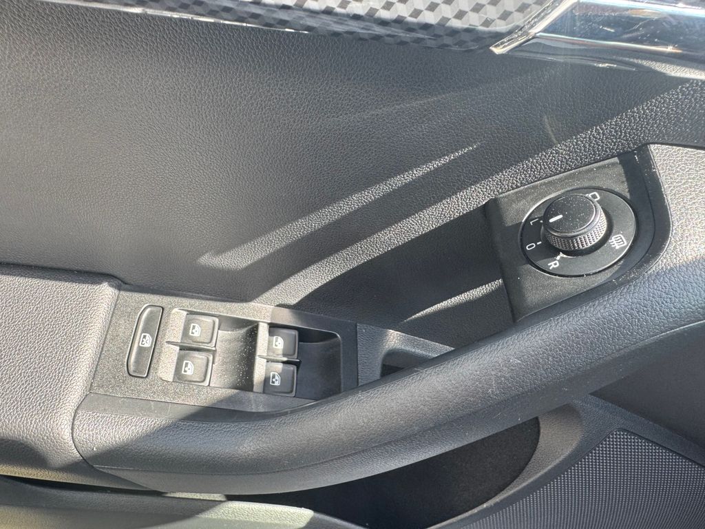 skoda-octavia-combi-rs-2-0-tdi-dsg - 6