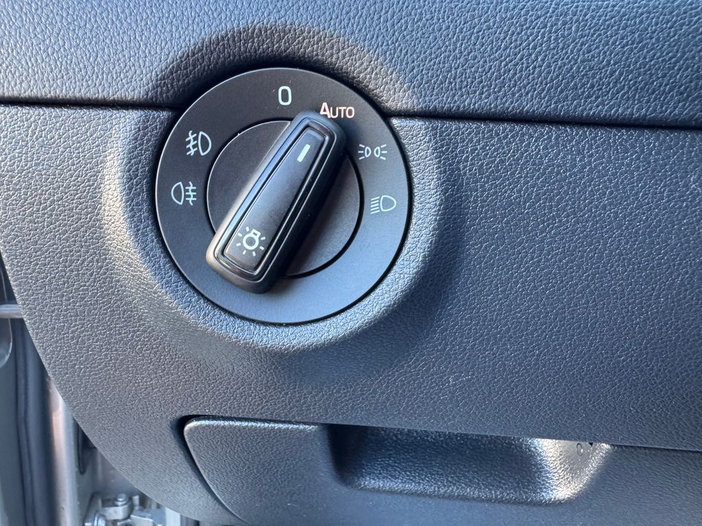 skoda-octavia-combi-1-4-tsi-dsg-ambition - 7