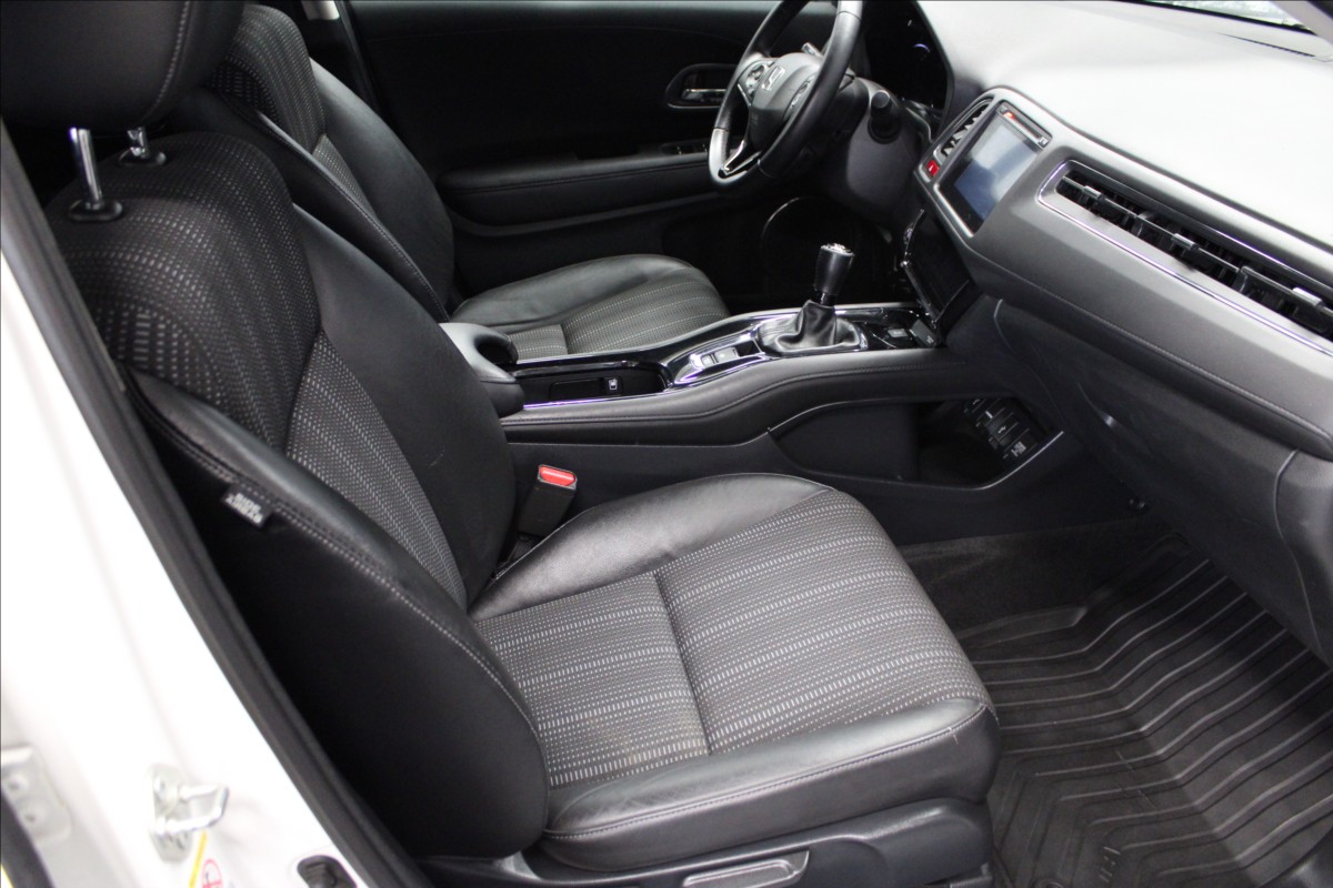 honda-hr-v-1-6-i-dtec-panorama-1-majitel - 8