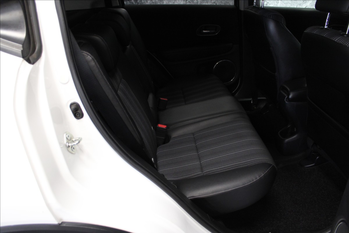 honda-hr-v-1-6-i-dtec-panorama-1-majitel - 9