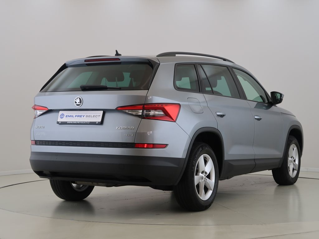 skoda-kodiaq-2-0tdi-cz-4x4-dsg-ambition - 4