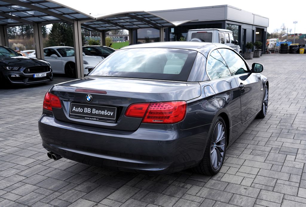 bmw-rada-3-330i-cabrio-kuze-manual-275-ps - 5