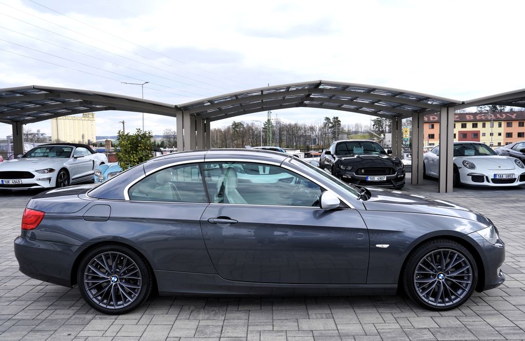 bmw-rada-3-330i-cabrio-kuze-manual-275-ps - 6