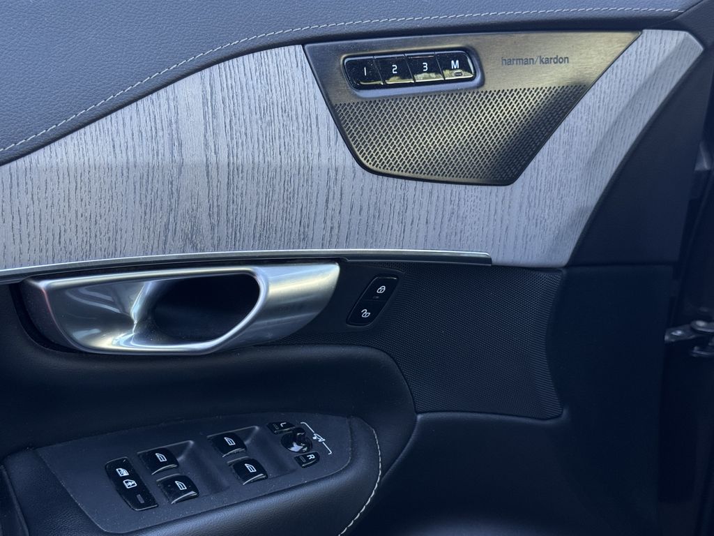 volvo-xc90-ultimate-b5-360-vzduch-tz - 8