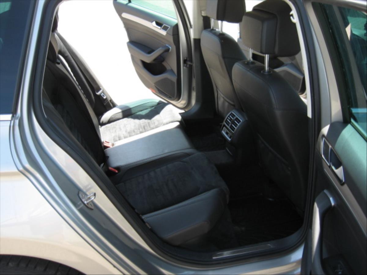 volkswagen-passat-2-0-tdi-highline - 8