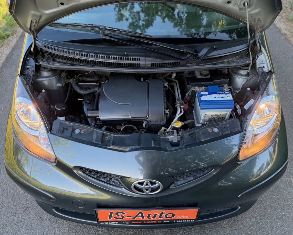 toyota-aygo-1-0 - 9