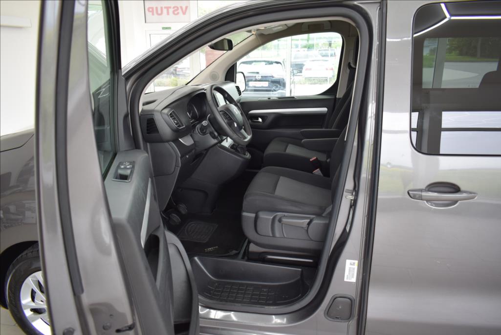 peugeot-traveller-2-0-hdi-8-mist-navigace - 9