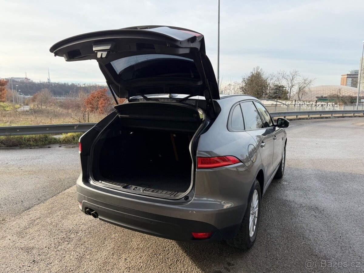 jaguar-f-pace-2-0 - 5