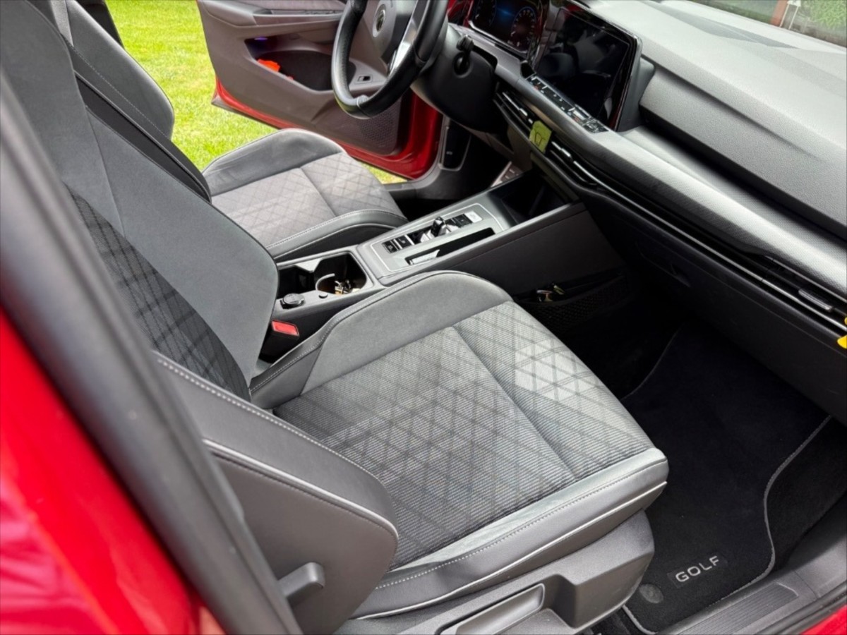volkswagen-golf-variant-8-r-line-etsi - 4
