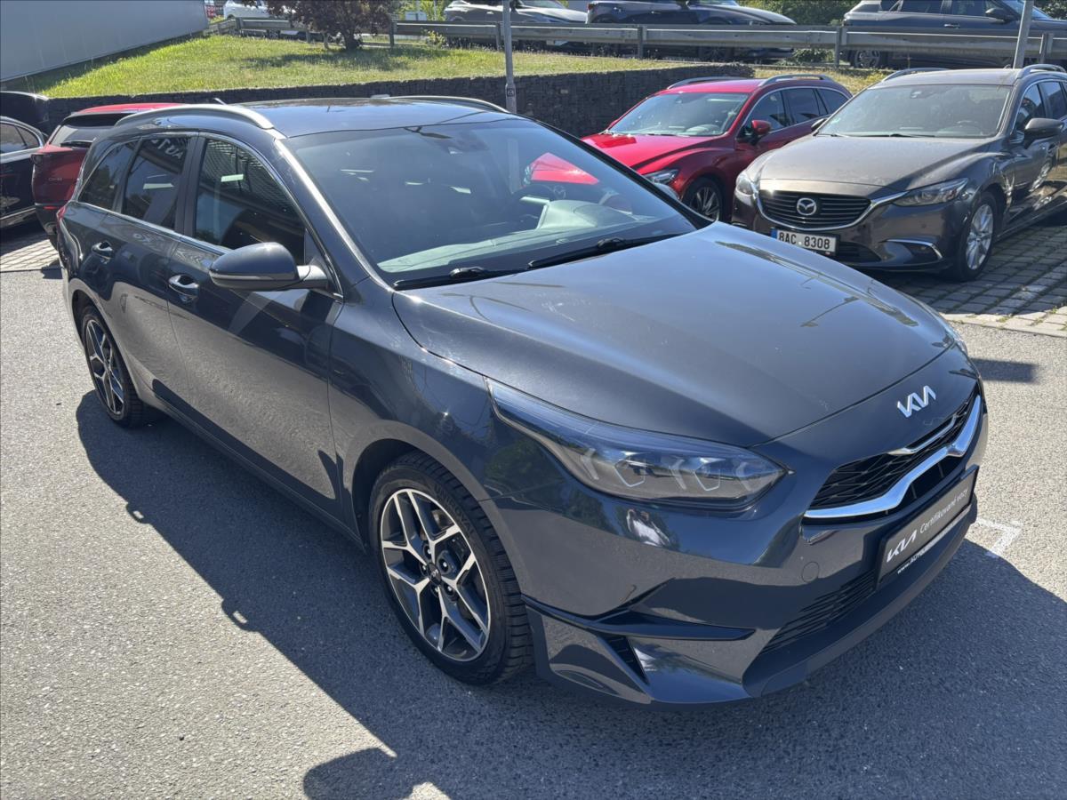 kia-ceed-1-5-tgdi-at-top-plnyserviskia - 6