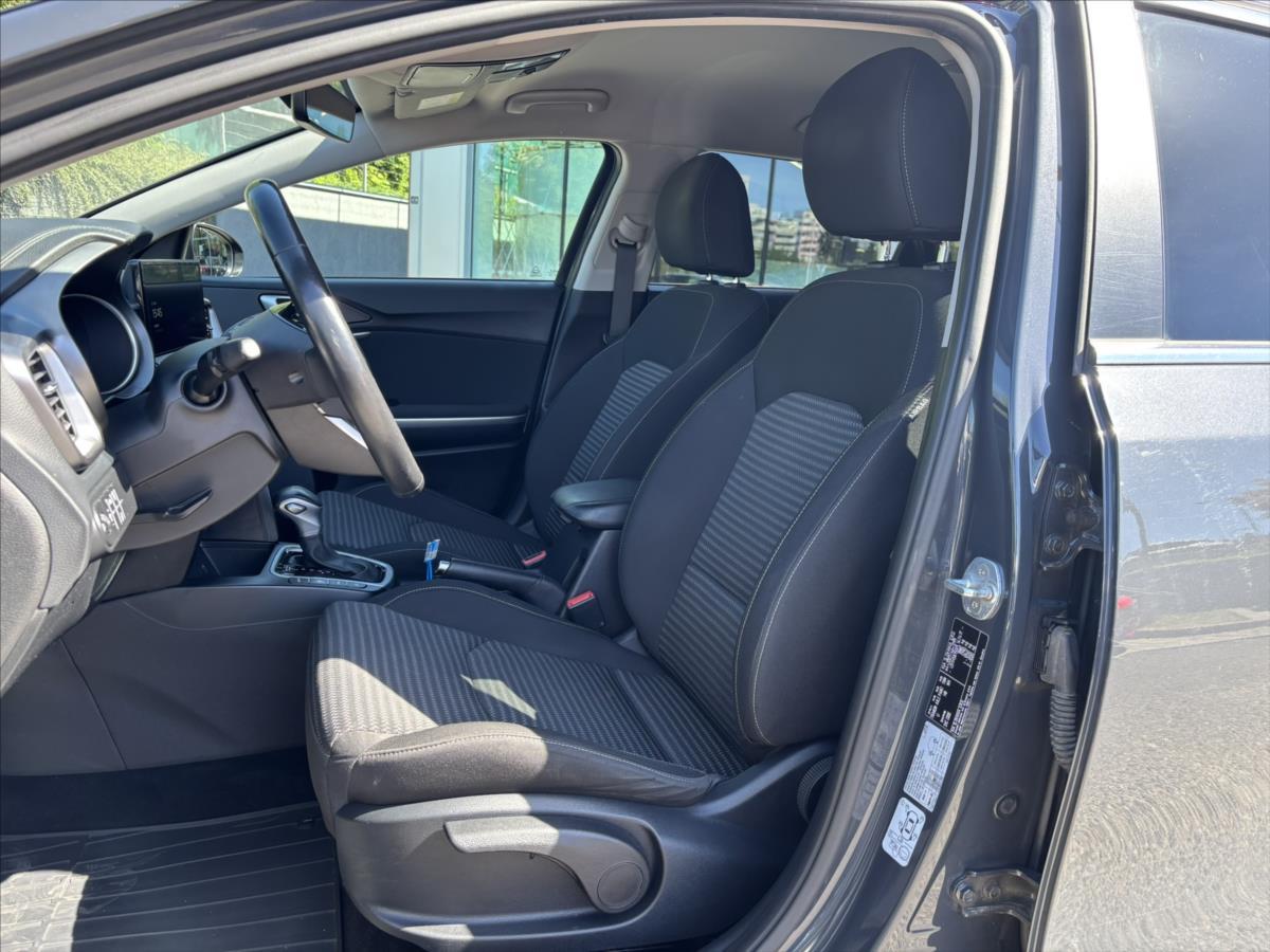 kia-ceed-1-5-tgdi-at-top-plnyserviskia - 9