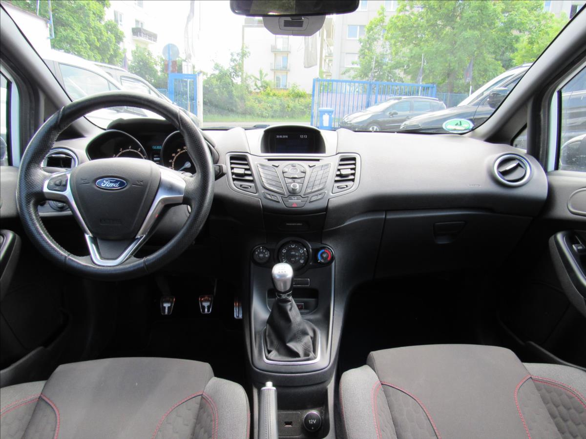 ford-fiesta-1-0-ecoboost-92kw-st-line - 9