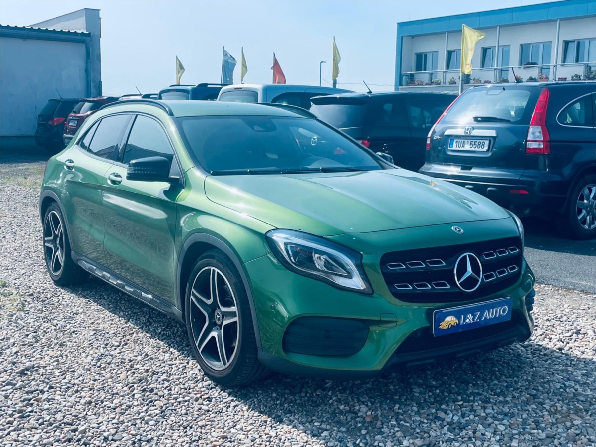 mercedes-benz-gla-2-0-220-4matic - 1
